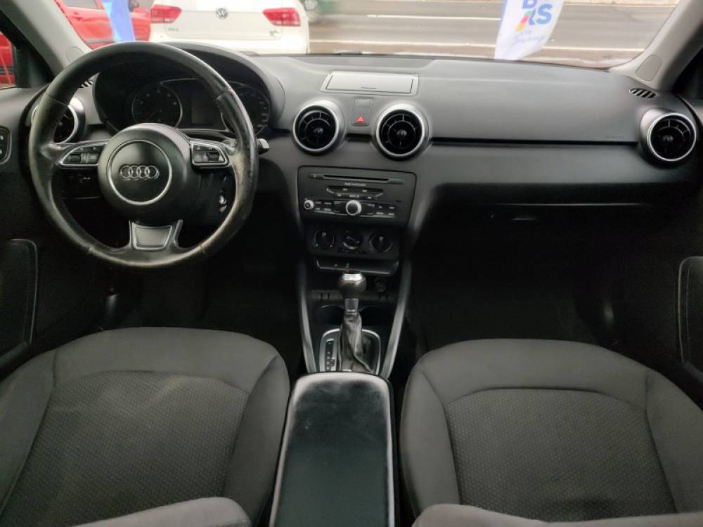 AUDI - A1 - 2011/2011 - Vermelha - R$ 60.900,00