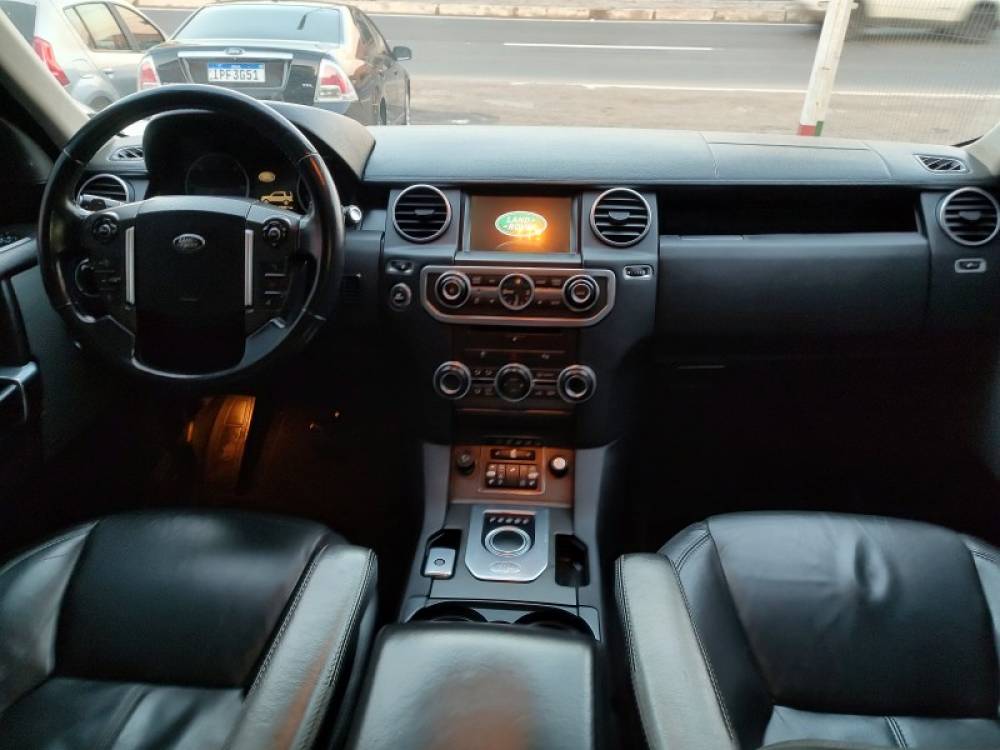 LAND ROVER - DISCOVERY 4 - 2014/2014 - Cinza - R$ 137.900,00