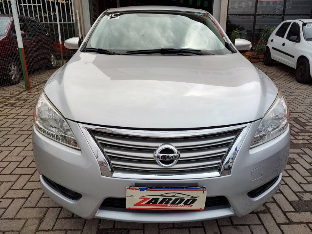 NISSAN - SENTRA - 2014/2015 - Prata - R$ 55.800,00