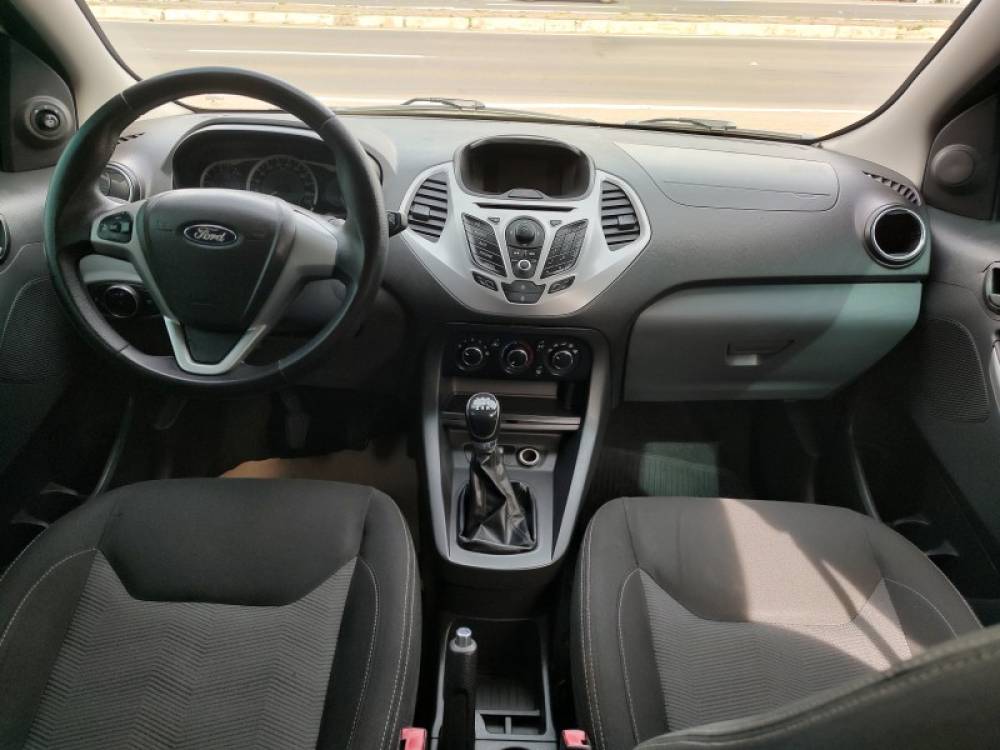 FORD - KA - 2015/2016 - Prata - R$ 40.900,00