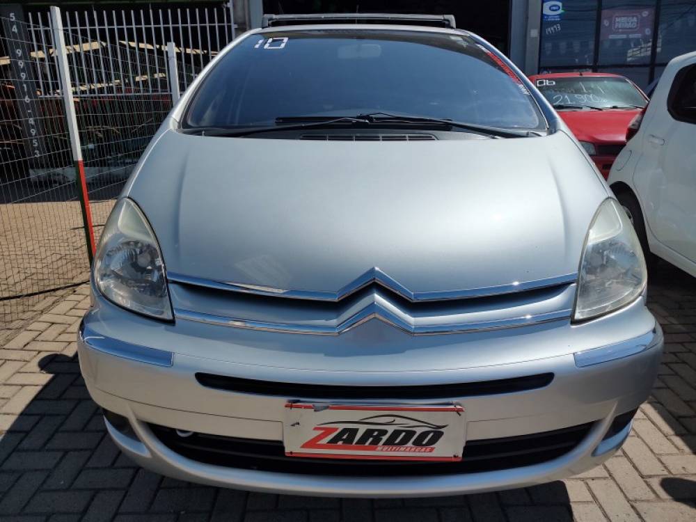 CITROËN - XSARA PICASSO - 2009/2010 - Prata - R$ 21.900,00