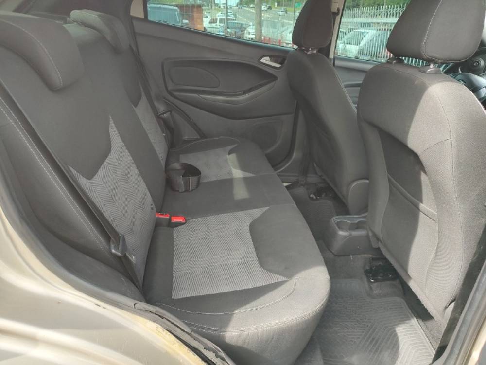 FORD - KA - 2015/2016 - Prata - R$ 40.900,00
