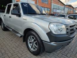 FORD - RANGER - 2011/2012 - Prata - R$ 74.900,00