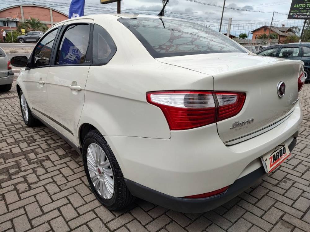 FIAT - GRAND SIENA - 2015/2016 - Branca - R$ 41.800,00