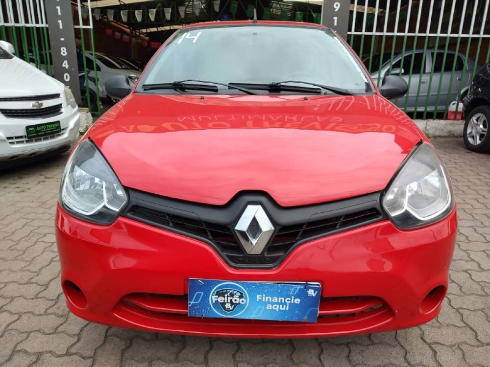 RENAULT - CLIO - 2013/2014 - Vermelha - R$ 28.900,00