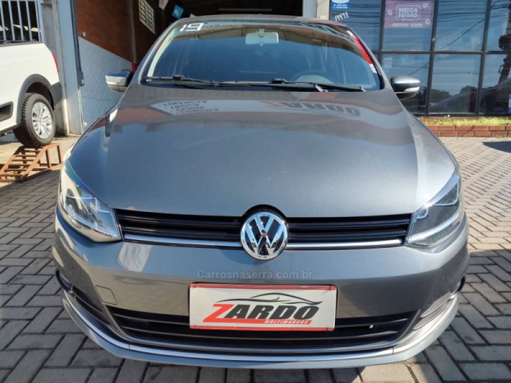 VOLKSWAGEN - FOX - 2018/2019 - Cinza - R$ 62.900,00
