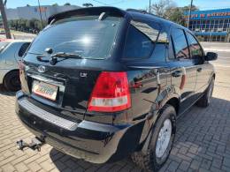 KIA MOTORS - SORENTO - 2005/2006 - Preta - R$ 42.900,00