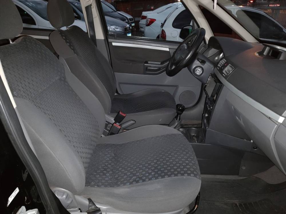 CHEVROLET - MERIVA - 2010/2011 - Preta - R$ 29.900,00