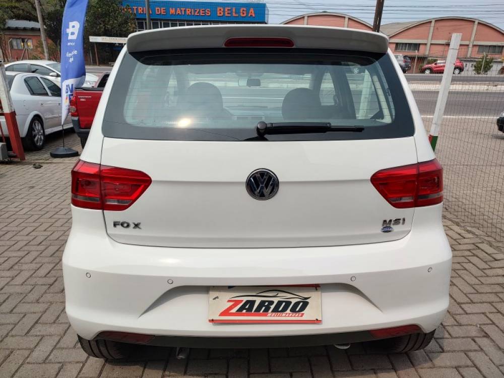 VOLKSWAGEN - FOX - 2017/2018 - Branca - R$ 54.900,00