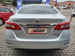 NISSAN - SENTRA - 2014/2015 - Prata - R$ 55.800,00