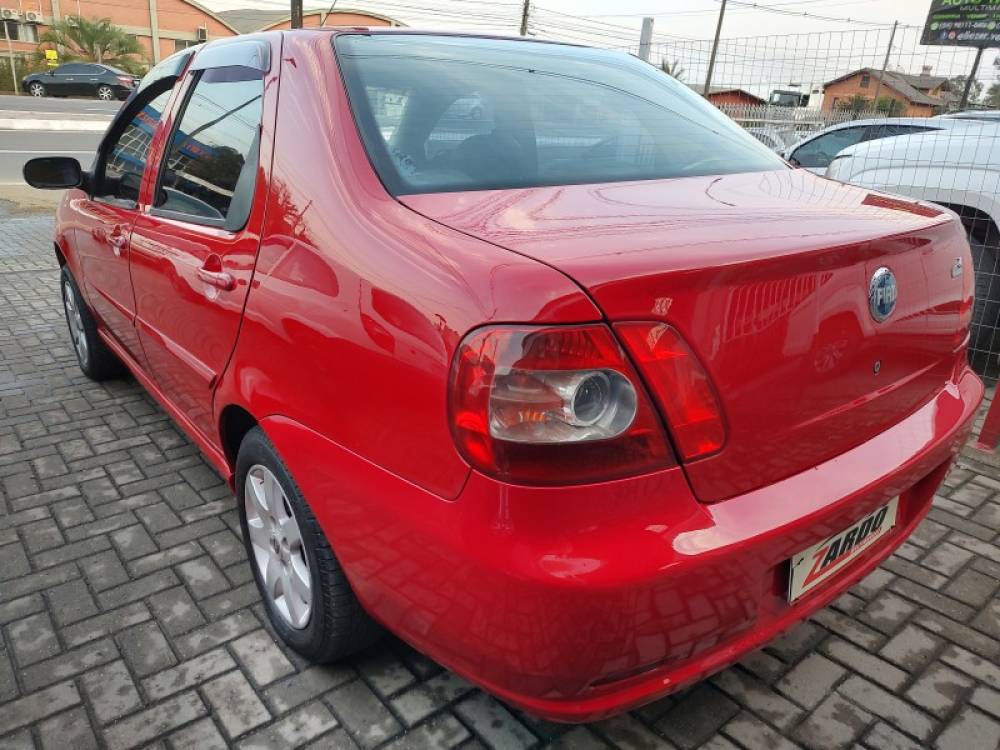 FIAT - SIENA - 2007/2007 - Vermelha - R$ 19.900,00