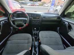 VOLKSWAGEN - GOLF - 1996/1996 - Prata - R$ 12.900,00