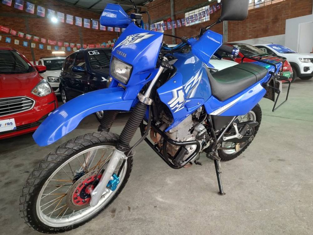 YAMAHA - XT - 2000/2000 - Azul - R$ 21.000,00