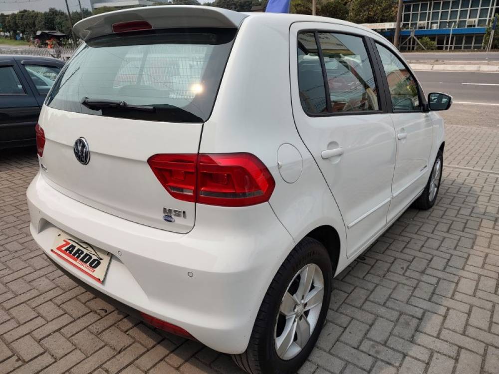 VOLKSWAGEN - FOX - 2017/2018 - Branca - R$ 54.900,00