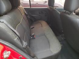 RENAULT - CLIO - 2013/2014 - Vermelha - R$ 28.900,00