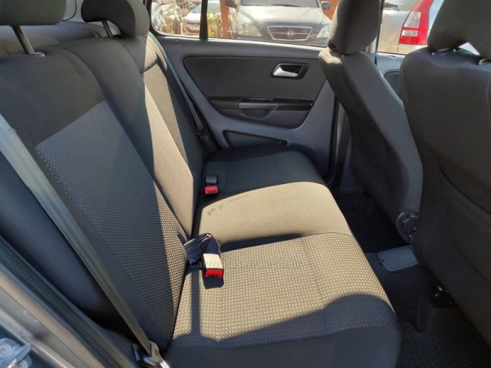 VOLKSWAGEN - FOX - 2018/2019 - Cinza - R$ 62.900,00