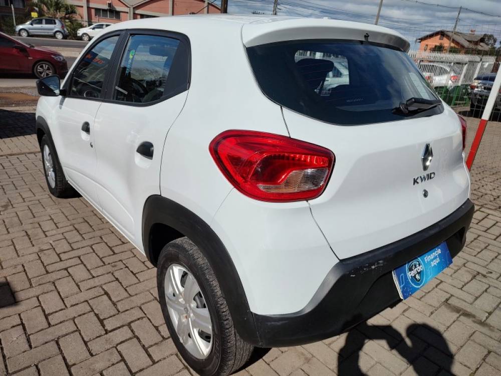 RENAULT - KWID - 2021/2022 - Branca - R$ 49.900,00